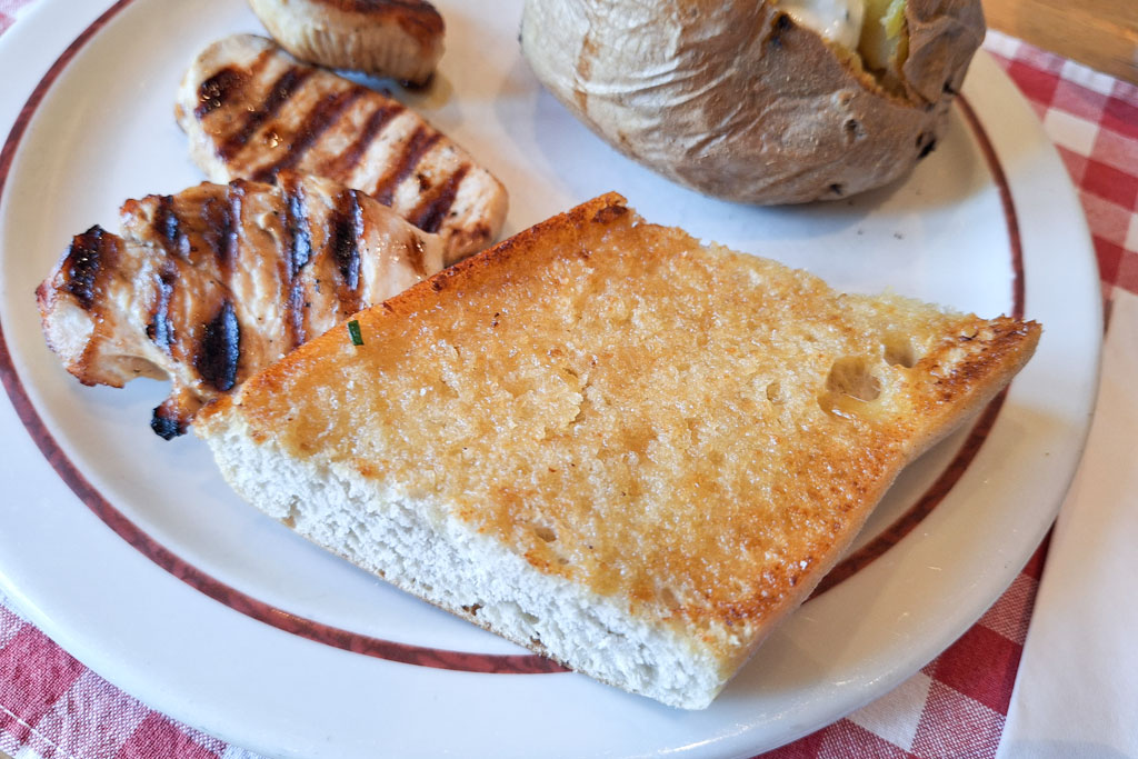 Block House Brot zu zu Lunch Time Putensteaks - Block House am Naschmarkt Block House Brot zu zu Lunch Time Putensteaks - Block House am Naschmarkt